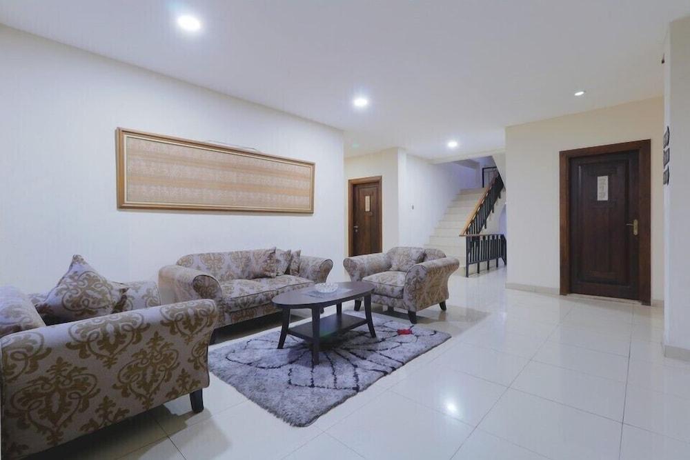 Mutiara Suites Jakarta Exterior foto