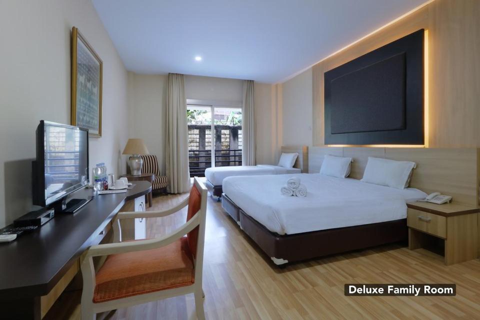 Mutiara Suites Jakarta Exterior foto