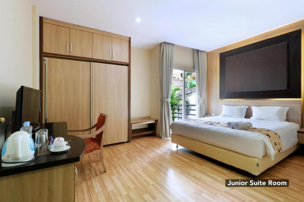 Mutiara Suites Jakarta Exterior foto